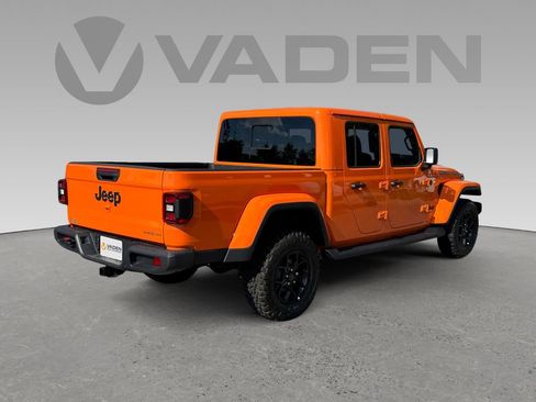 New 2025 Jeep Gladiator Sport image 21