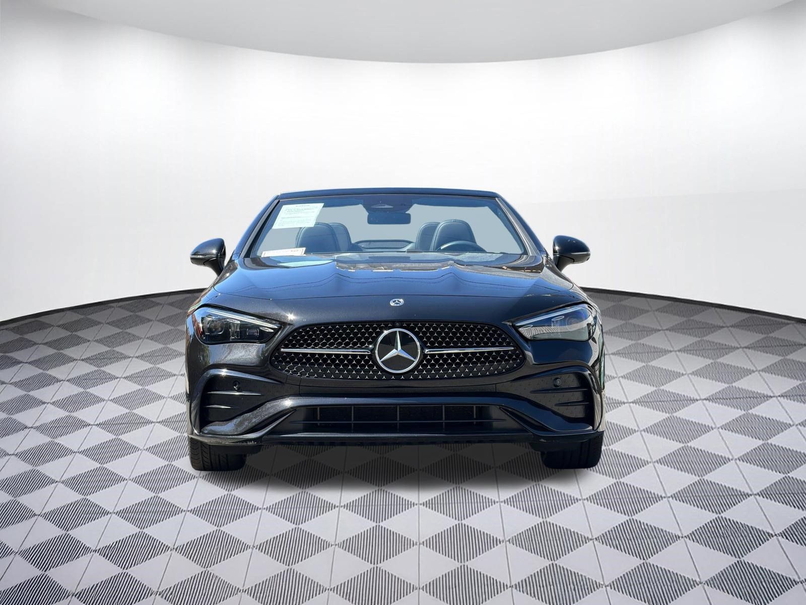 Used 2024 Mercedes-Benz CLE 450 4MATIC Cabriolet image 5