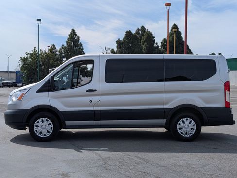 Used 2017 Ford Transit 150 XLT image 4