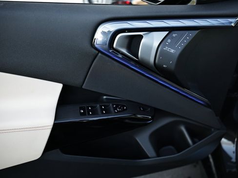 New 2026 BMW X3 xDrive30 w/ Premium Package image 14