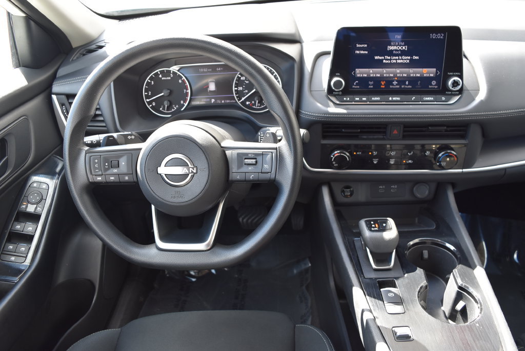 Used 2024 Nissan Rogue S FWD image 11