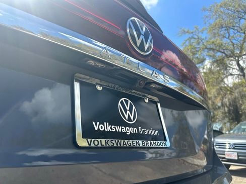 New 2026 Volkswagen Atlas SE FWD image 44