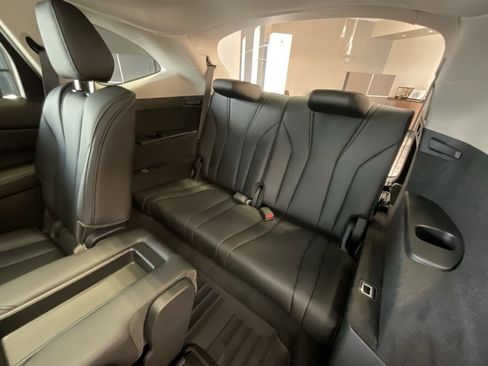 Certified 2025 Acura MDX SH-AWD image 27