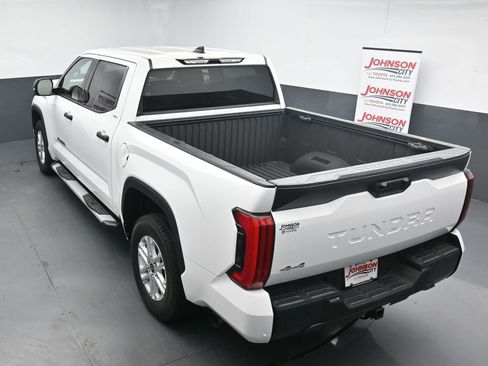 Used 2023 Toyota Tundra SR5 w/ SR5 Convenience Package AWD/4WD image 31
