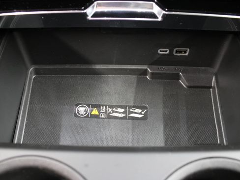 Used 2026 GMC Yukon AT4 Ultimate w/ LPO, Floor Liner Package AWD/4WD image 72
