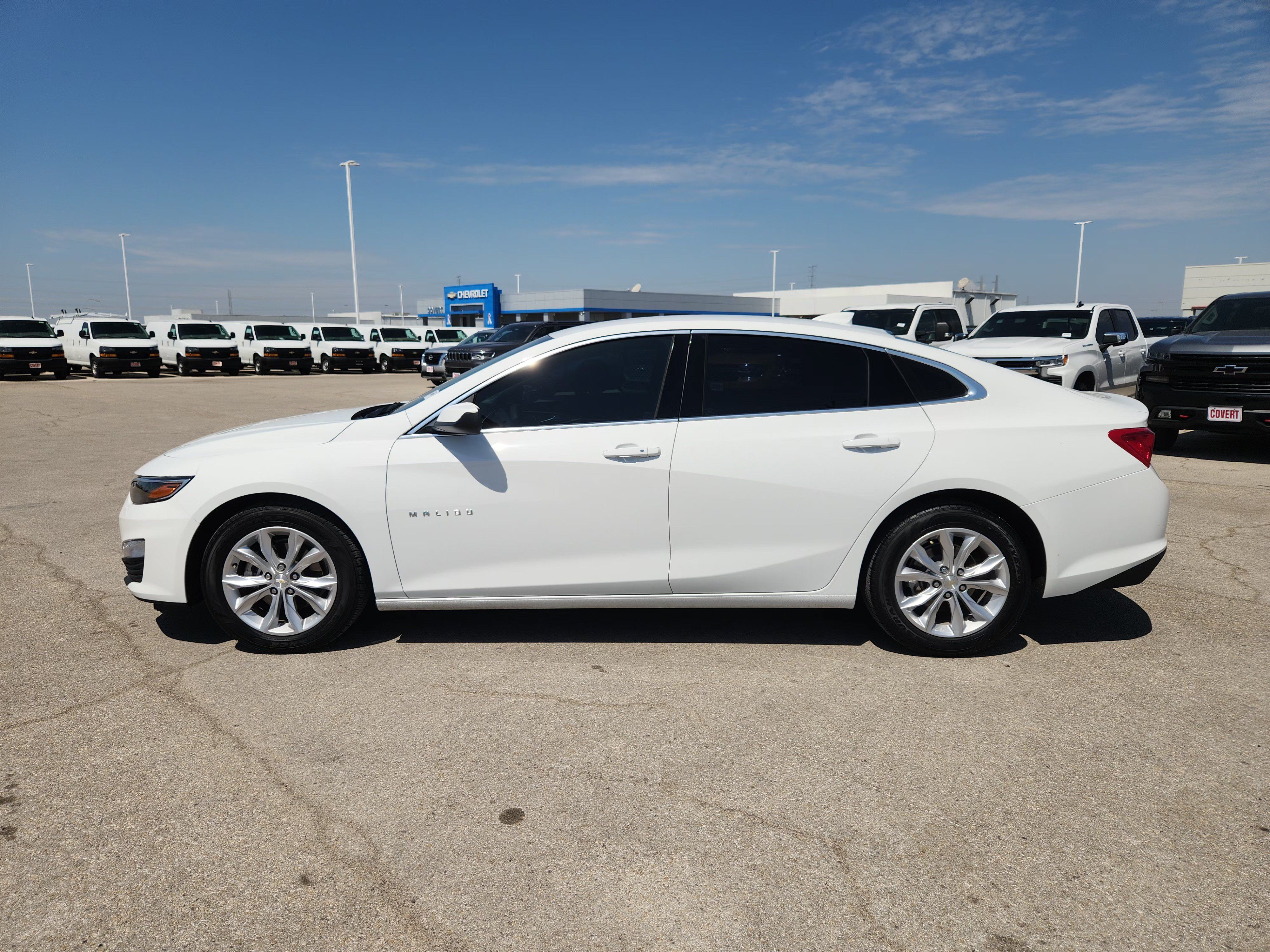 Used 2023 Chevrolet Malibu LT FWD image 4