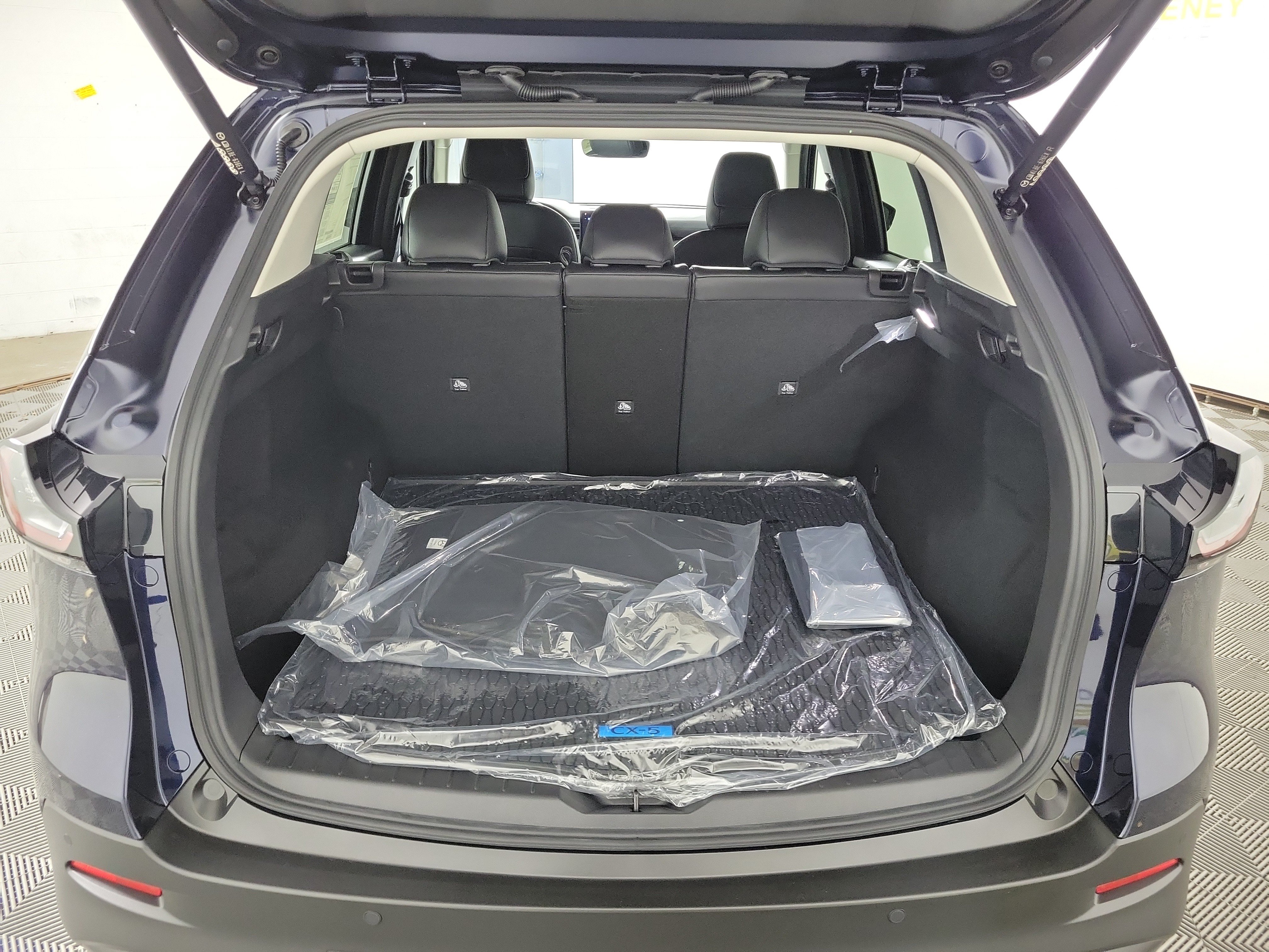 New 2026 MAZDA CX-5 Preferred AWD/4WD image 25