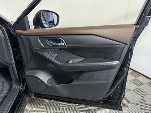 Certified 2021 Nissan Rogue SV w/ Premium Package image 48