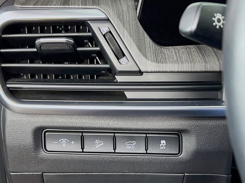 Used 2024 Kia Telluride SX Prestige image 9