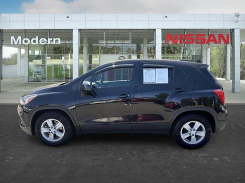 Used 2020 Chevrolet Trax LS w/ Tint and Cruise Package FWD image 2