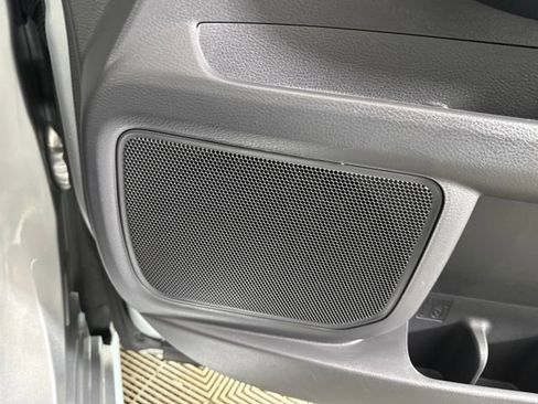 Used 2024 Toyota Sienna LE image 29