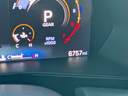 Used 2024 Chevrolet Colorado ZR2 w/ Technology Package image 15