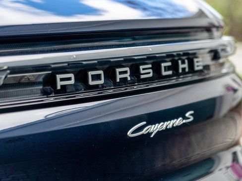 Used 2024 Porsche Cayenne S image 91