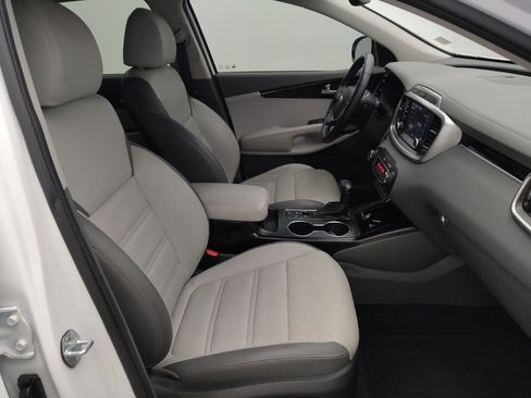 Used 2019 Kia Sorento SX w/ SX Touring Package FWD image 21