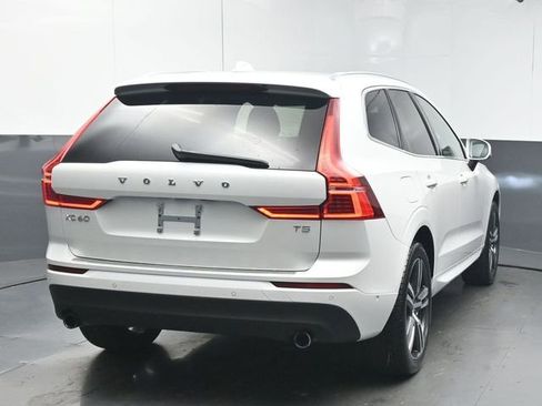 Used 2019 Volvo XC60 T5 Momentum w/ Premium Package image 7