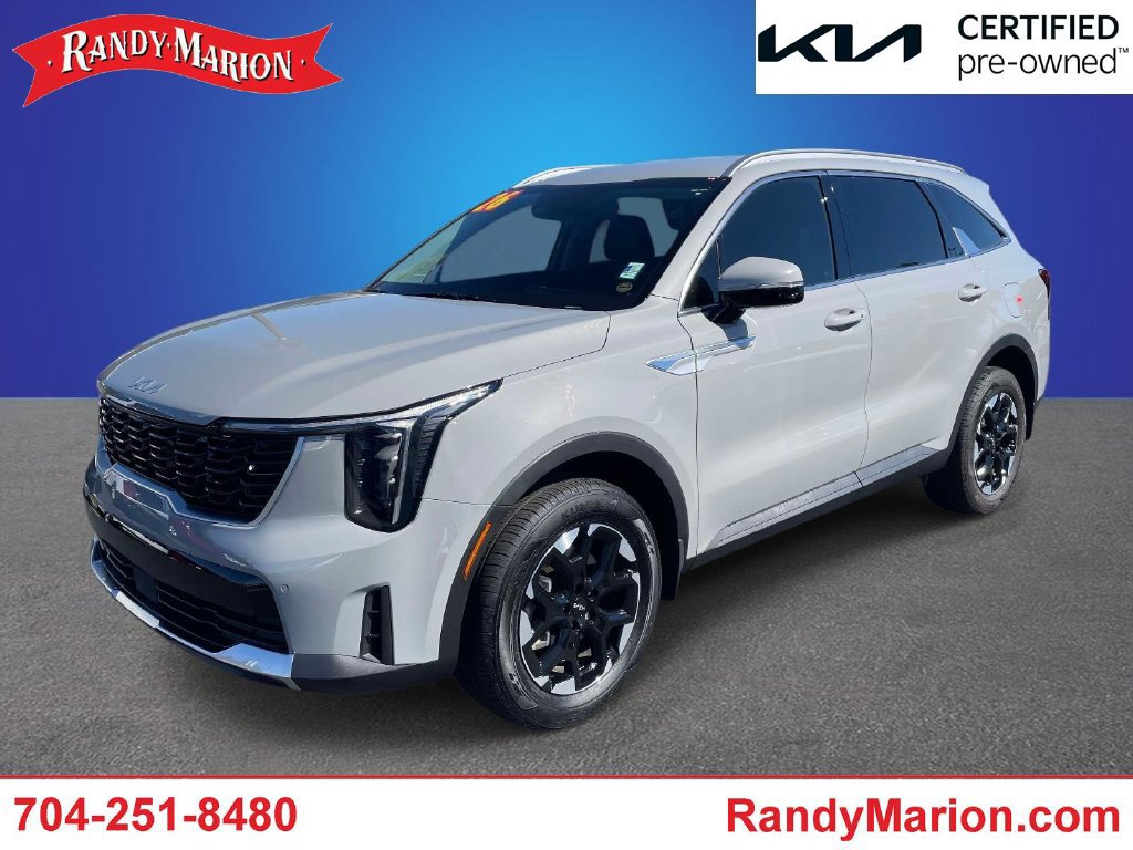 Certified 2026 Kia Sorento S AWD/4WD image 1