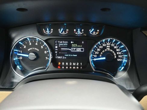 Used 2014 Ford F150 XLT w/ Equipment Group 302A Luxury image 18