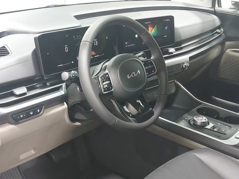 New 2026 Kia Carnival LXS image 17