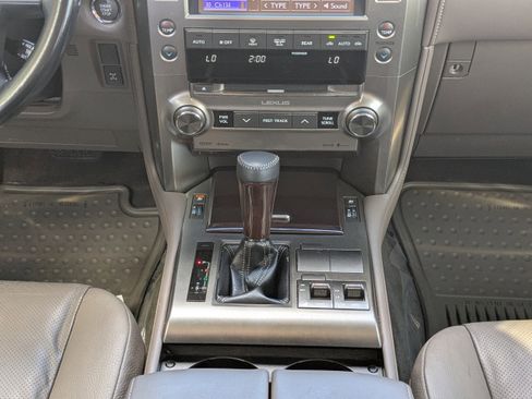 Used 2016 Lexus GX 460 w/ Premium Package image 18