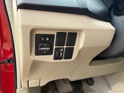 Used 2011 Toyota Prius Three w/ Navigation Pkg FWD image 17