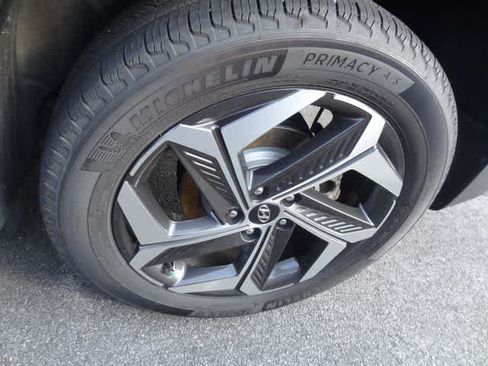 Used 2024 Hyundai Tucson Limited AWD/4WD image 11