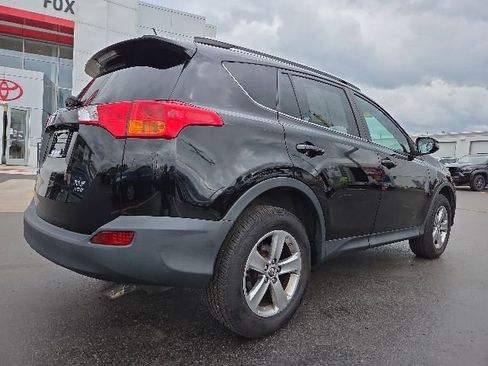 Used 2015 Toyota RAV4 XLE AWD/4WD image 7
