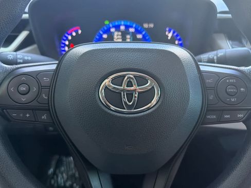 Used 2021 Toyota Corolla LE FWD image 22