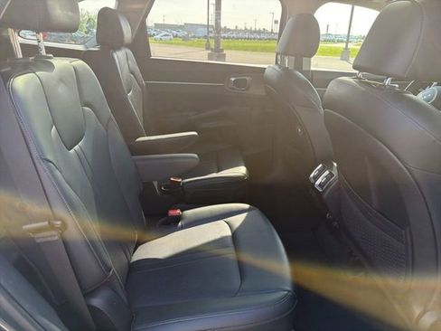 Used 2023 Kia Sorento X-Line EX image 12