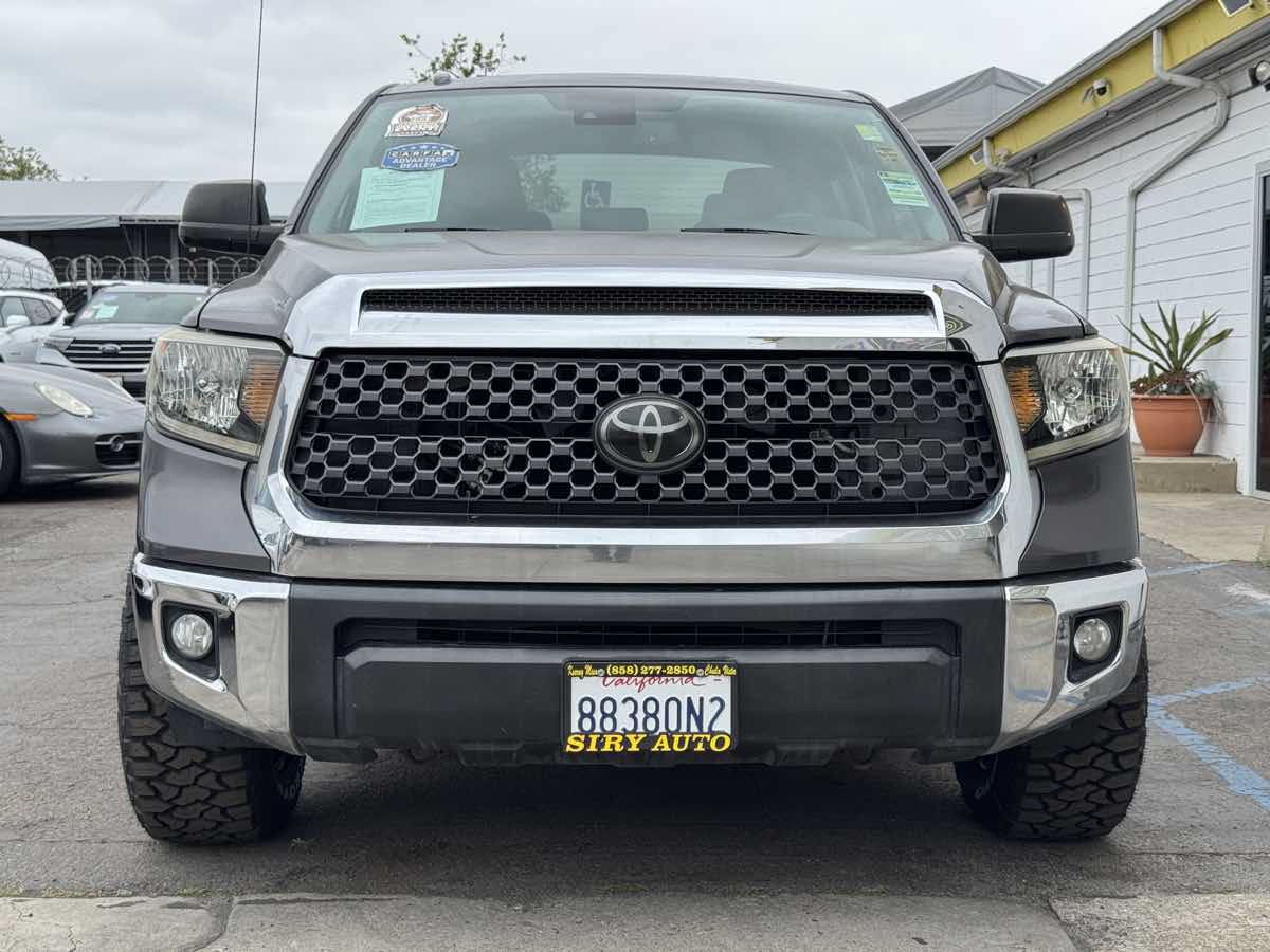 Used 2018 Toyota Tundra SR5 w/ SR5 Upgrade Package RWD image 5