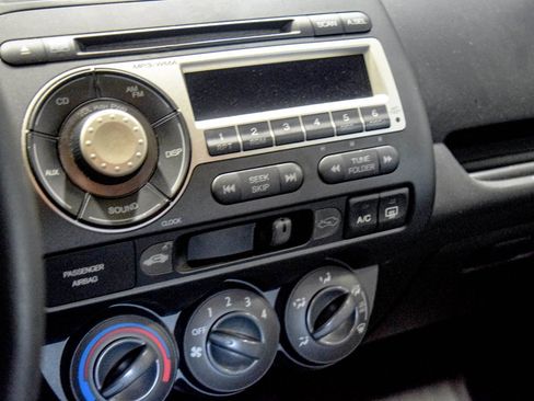 Used 2008 Honda Fit Sport image 6