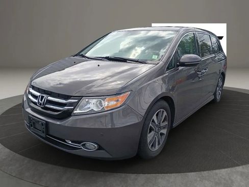 Used 2015 Honda Odyssey Touring Elite image 2