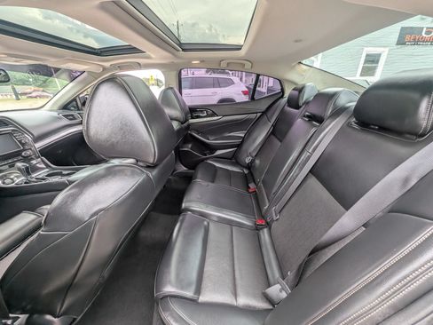 Used 2018 Nissan Maxima 3.5 SL FWD image 33
