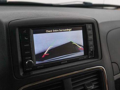 Used 2015 Dodge Grand Caravan SXT FWD image 24