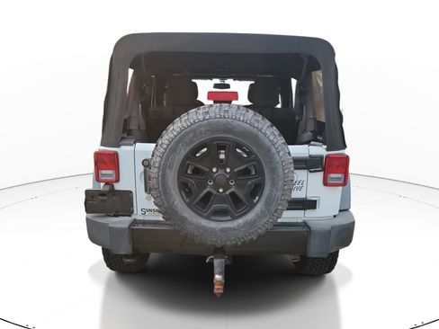 Used 2017 Jeep Wrangler Unlimited Sport image 8