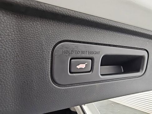 Used 2023 Honda Pilot EX-L image 36