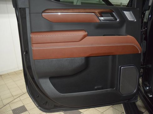 Used 2024 GMC Sierra 1500 Denali Ultimate image 47