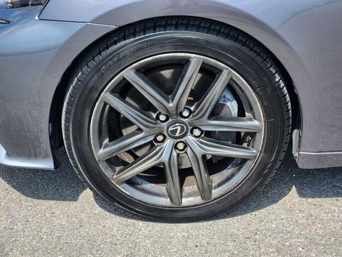 Used 2016 Lexus IS 200t w/ F Sport Package RWD image 10
