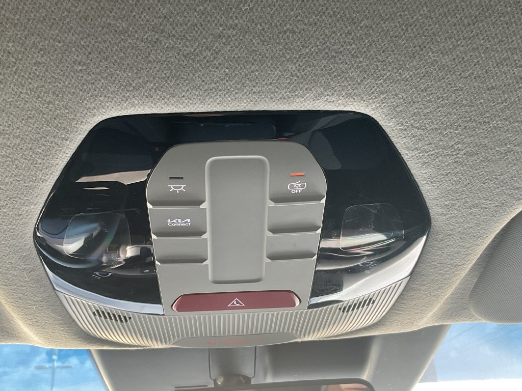 Used 2025 Kia K4 FWD image 23