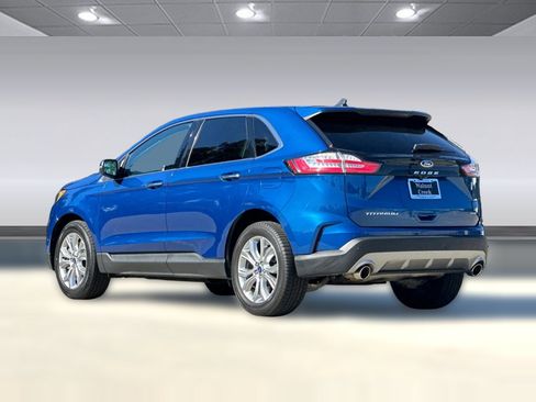 Used 2022 Ford Edge Titanium w/ Equipment Group 301A AWD/4WD image 3