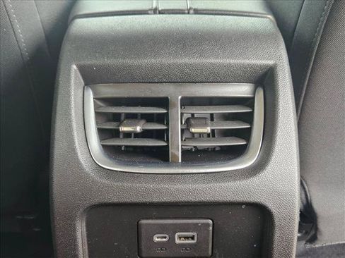 Used 2020 Chevrolet Blazer LT FWD image 16