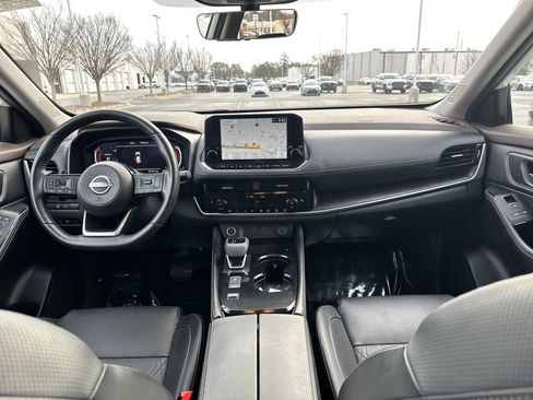 Used 2023 Nissan Rogue Platinum w/ Platinum Premium Package image 29