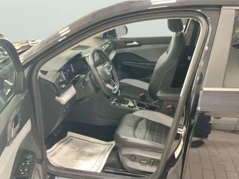 Used 2023 Volkswagen Taos SEL AWD/4WD image 24