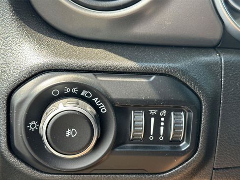 Used 2020 Jeep Wrangler Unlimited Sport S AWD/4WD image 22