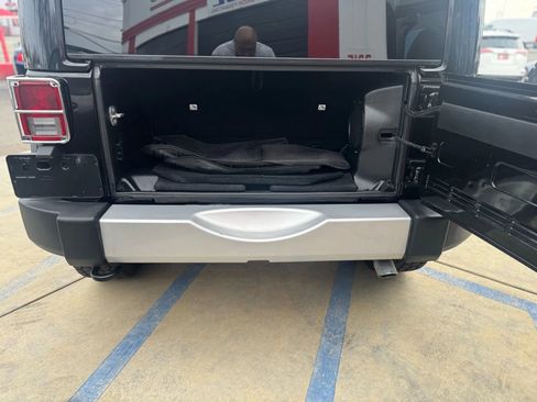 Used 2014 Jeep Wrangler Sahara w/ Mopar Chrome Edition Group image 20