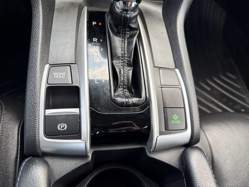 Used 2017 Honda Civic Touring image 29