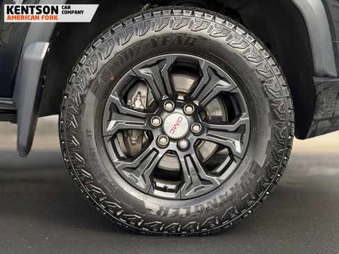 Used 2024 GMC Canyon Elevation w/ Convenience Package image 17