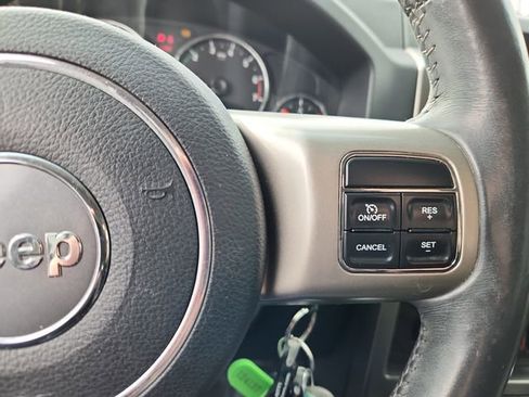 Used 2012 Jeep Liberty Limited image 19