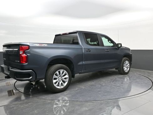 Used 2020 Chevrolet Silverado 1500 Custom w/ Custom Value Package AWD/4WD image 7