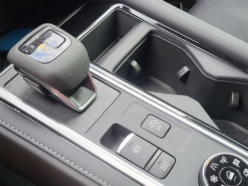New 2026 Nissan Pathfinder SV AWD/4WD image 12