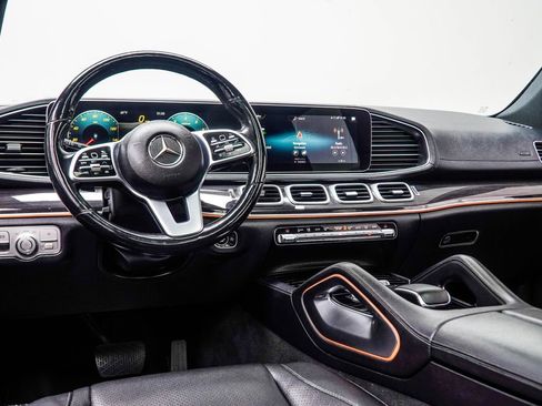 Used 2021 Mercedes-Benz GLS 450 4MATIC image 17